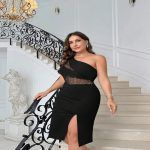Vestido midi ajustado con malla y abertura lateral
